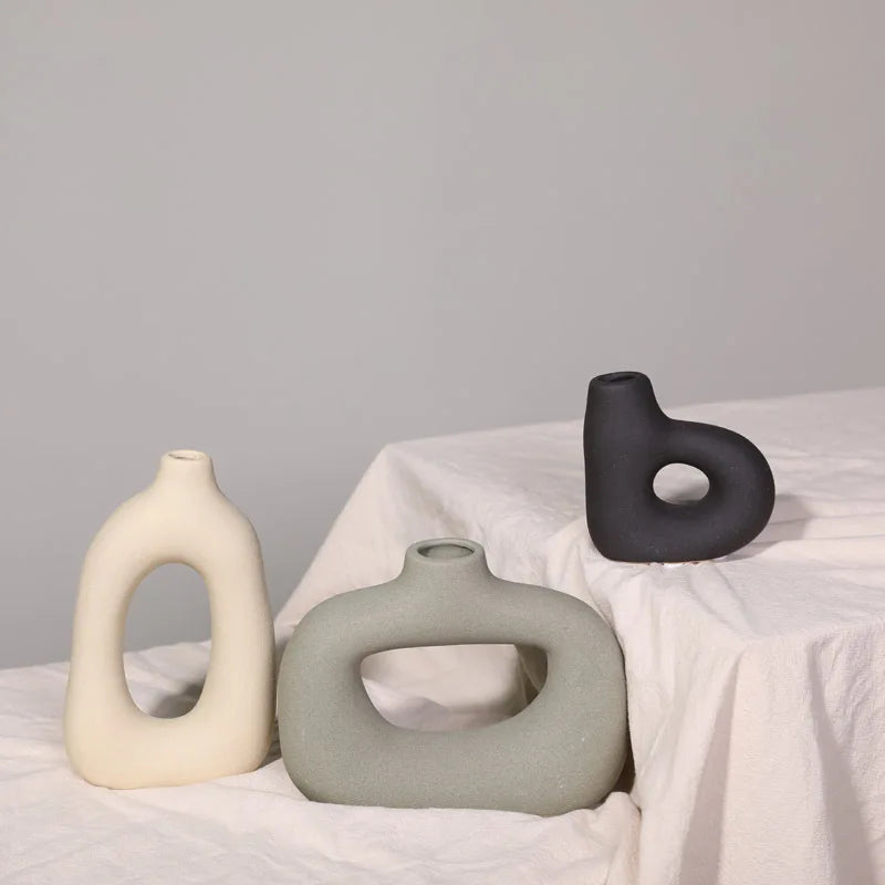 New Nordic Frosted Ceramic Vase Ornaments, Creative Porch Living Room Bedroom Desktop Cafe Shop Window Trend Ceramic Vase Crafts
